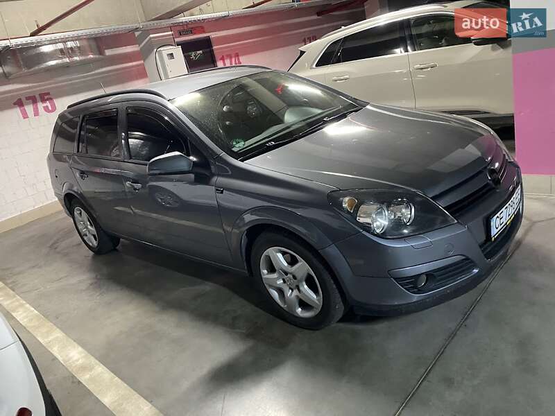 Универсал Opel Astra 2004 в Черновцах
