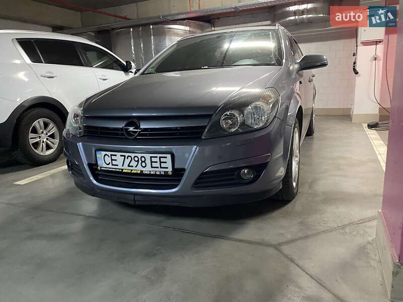 Универсал Opel Astra 2004 в Черновцах