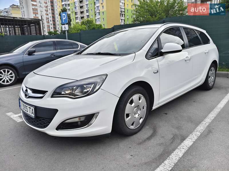 Универсал Opel Astra 2012 в Киеве