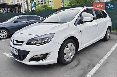 Универсал Opel Astra 2012 в 
