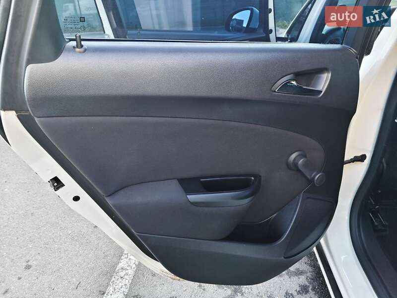 Универсал Opel Astra 2012 в Киеве