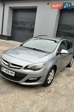 Универсал Opel Astra 2013 в 
