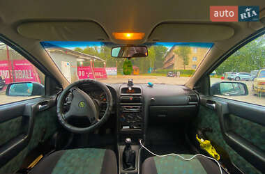 Седан Opel Astra 1999 в 