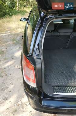 Универсал Opel Astra 2007 в 