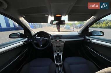 Универсал Opel Astra 2008 в 