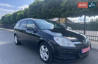 Універсал Opel Astra 2009 в Луцьку