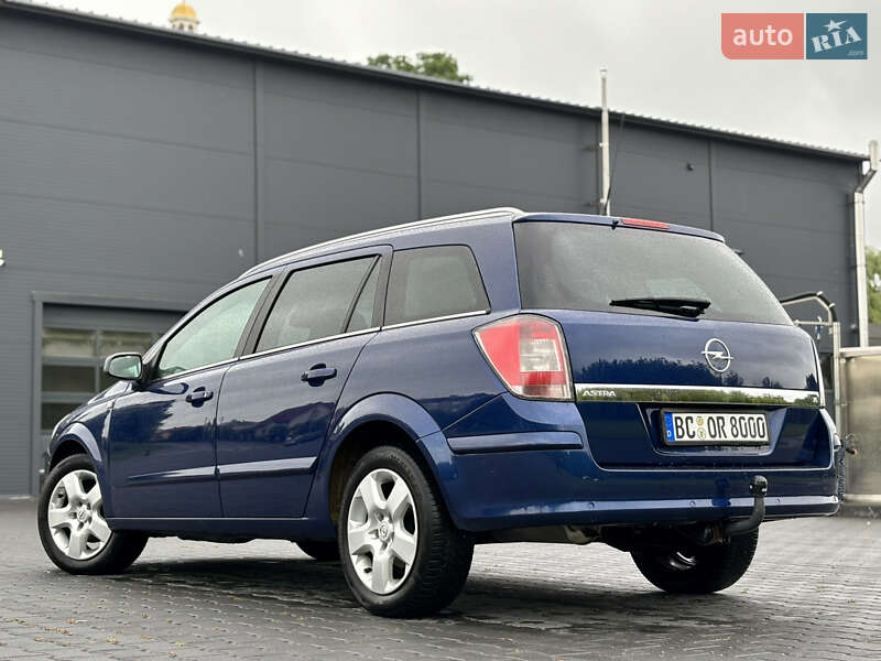 Универсал Opel Astra 2008 в Тернополе