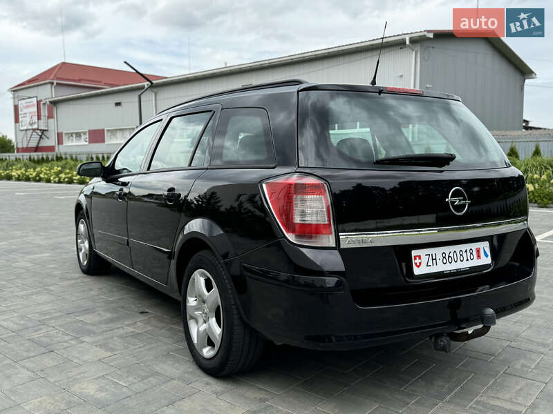 Универсал Opel Astra 2007 в Луцке