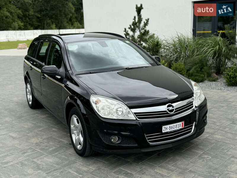 Универсал Opel Astra 2007 в Луцке