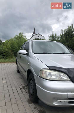 Хэтчбек Opel Astra 1998 в 