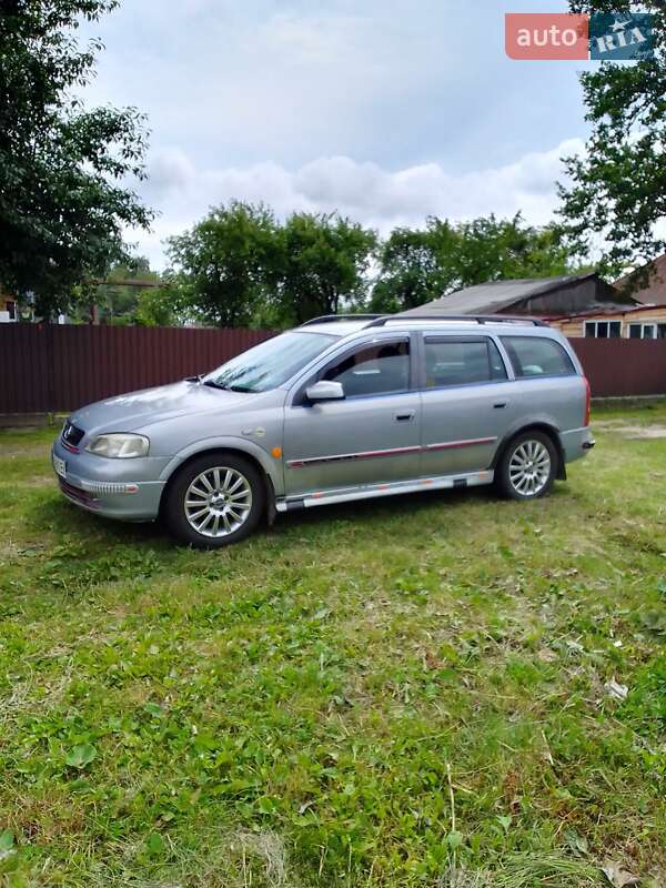 Універсал Opel Astra 2005 в Ратному