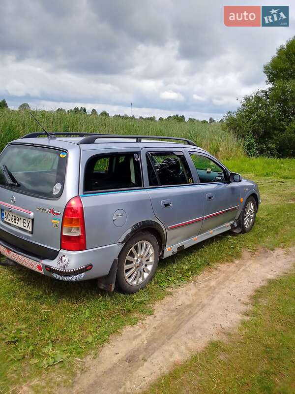 Універсал Opel Astra 2005 в Ратному