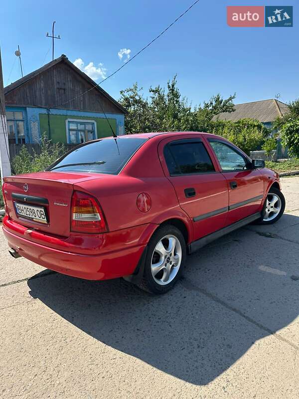 Седан Opel Astra 1999 в Рени