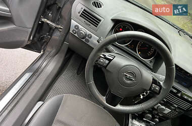 Универсал Opel Astra 2009 в 
