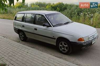 Универсал Opel Astra 1992 в 