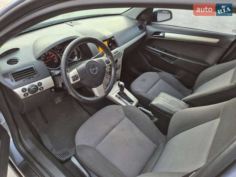 Opel Astra 2008