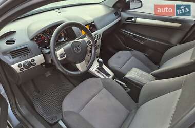 Седан Opel Astra 2008 в 