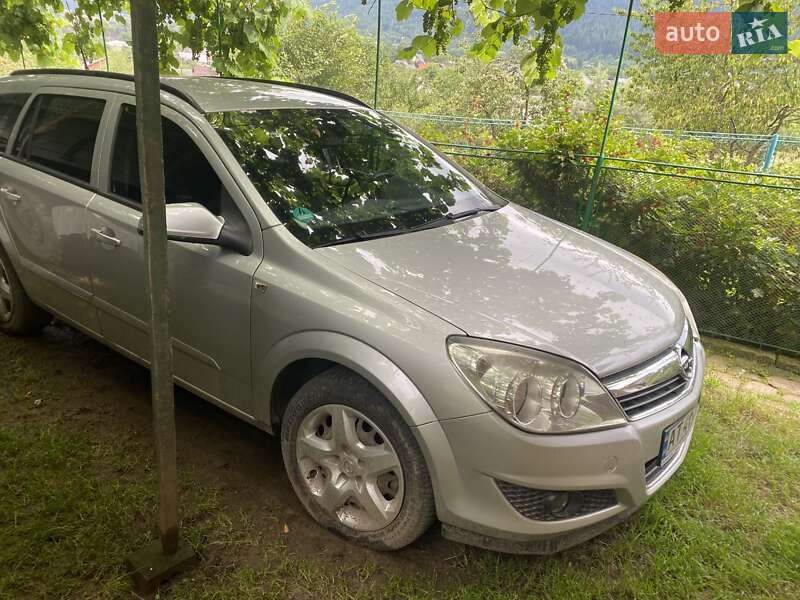 Универсал Opel Astra 2007 в Делятине