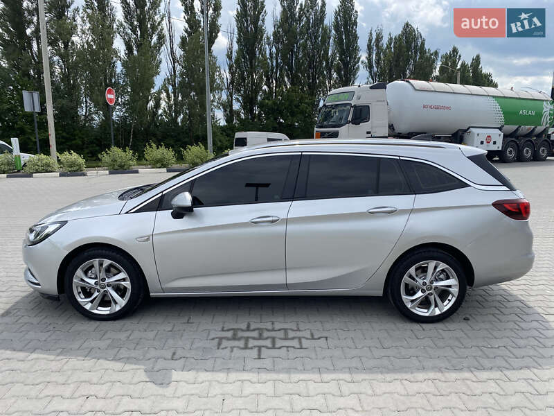 Универсал Opel Astra 2016 в Хмельницком