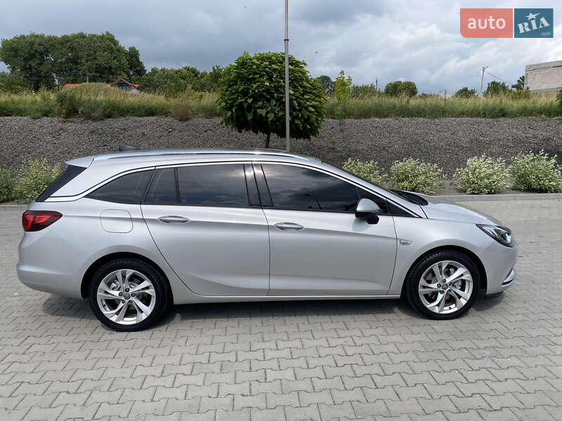 Универсал Opel Astra 2016 в Хмельницком