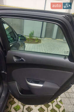 Хэтчбек Opel Astra 2011 в 