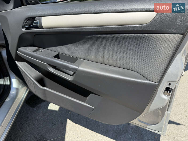 Универсал Opel Astra 2007 в Ивано-Франковске