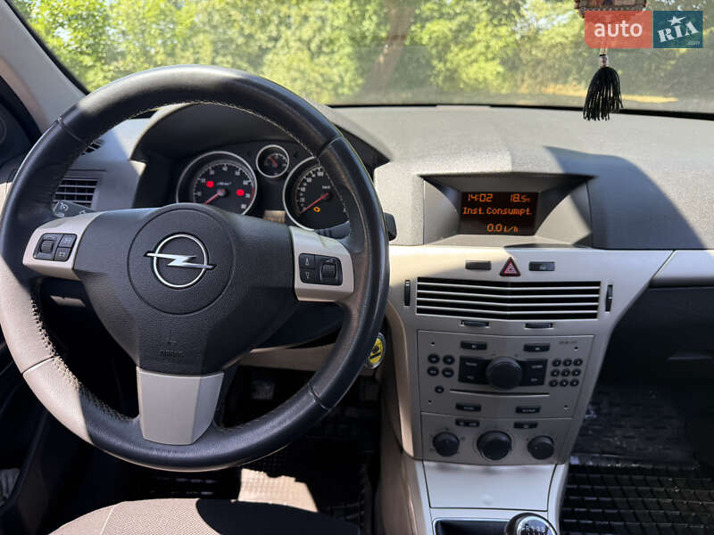 Универсал Opel Astra 2007 в Ивано-Франковске