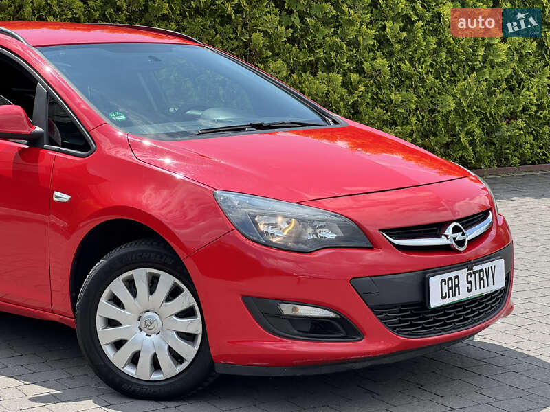 Універсал Opel Astra 2013 в Стрию