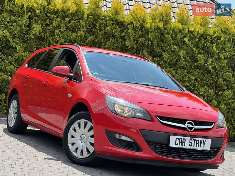Універсал Opel Astra 2013 в Стрию