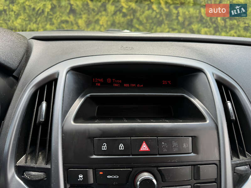 Універсал Opel Astra 2013 в Стрию