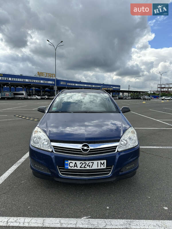Универсал Opel Astra 2008 в 