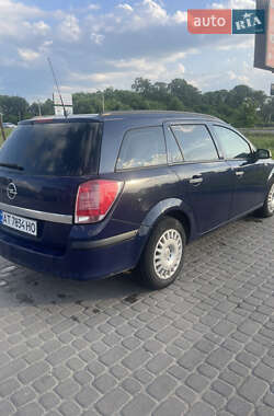 Універсал Opel Astra 2005 в Львові