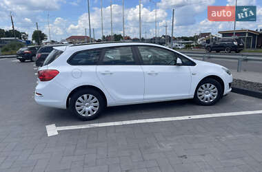 Универсал Opel Astra 2015 в Луцке