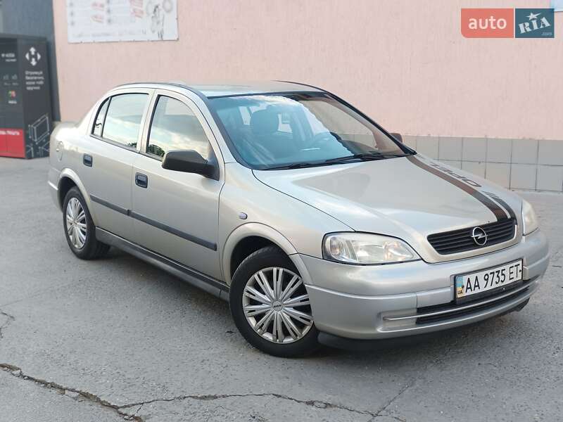 Opel Astra 2008