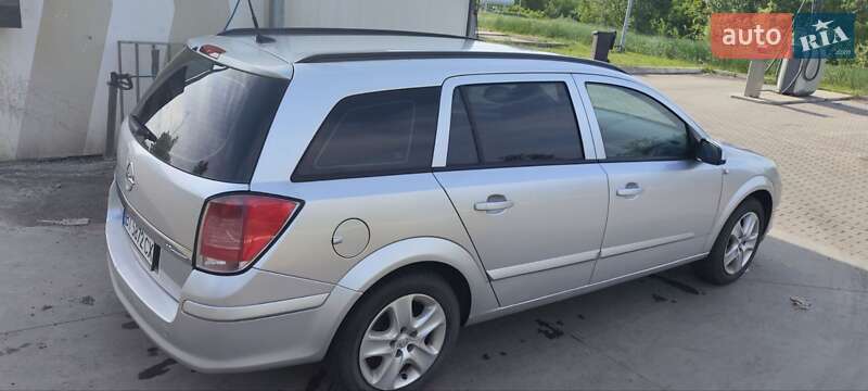 Универсал Opel Astra 2007 в Житомире