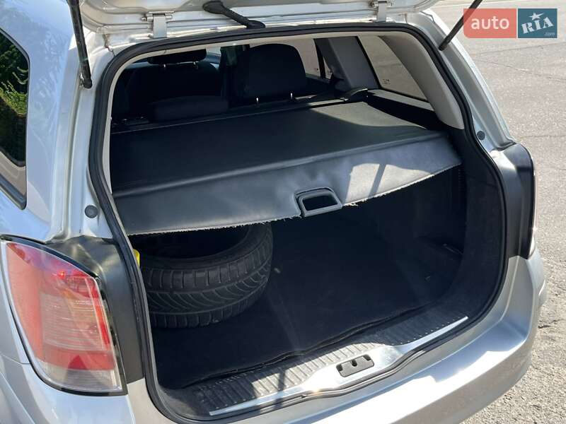 Універсал Opel Astra 2005 в Білій Церкві