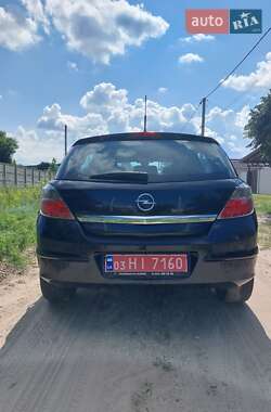 Хэтчбек Opel Astra 2007 в 