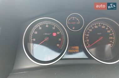 Хэтчбек Opel Astra 2007 в 