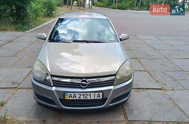 Хэтчбек Opel Astra 2006 в Киеве