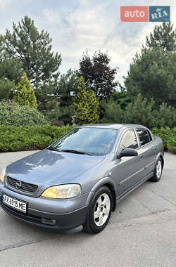 Седан Opel Astra 2006 в Полтаві