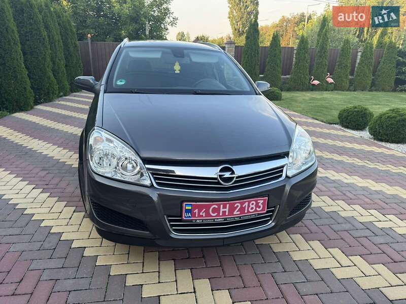 Универсал Opel Astra 2010 в Виннице