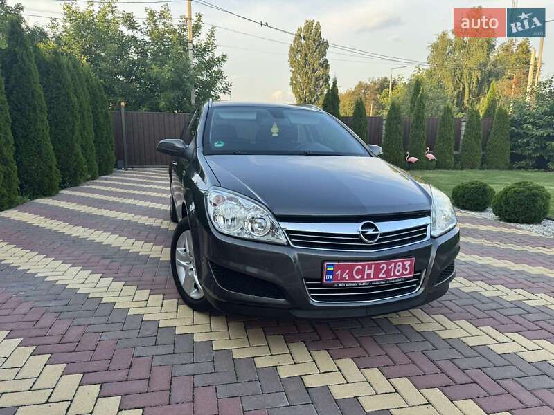 Универсал Opel Astra 2010 в Виннице