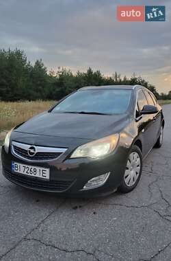 Универсал Opel Astra 2012 в Кременчуге