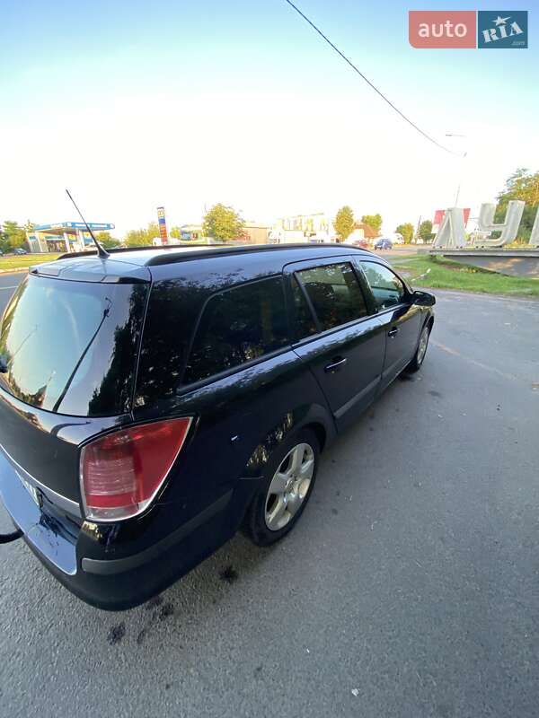 Универсал Opel Astra 2004 в Луцке