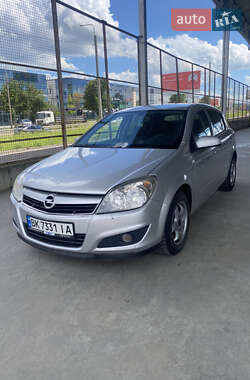 Хетчбек Opel Astra 2008 в 
