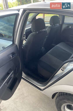 Хетчбек Opel Astra 2008 в 