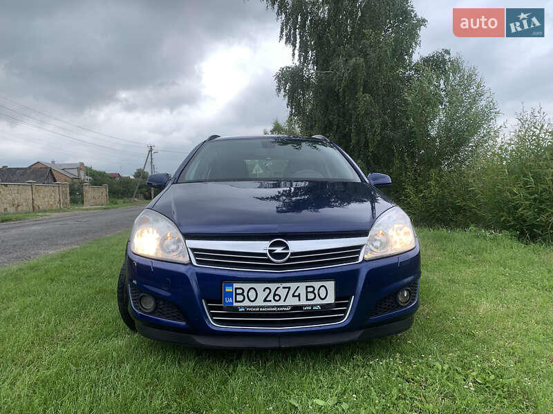 Универсал Opel Astra 2007 в Дублянах