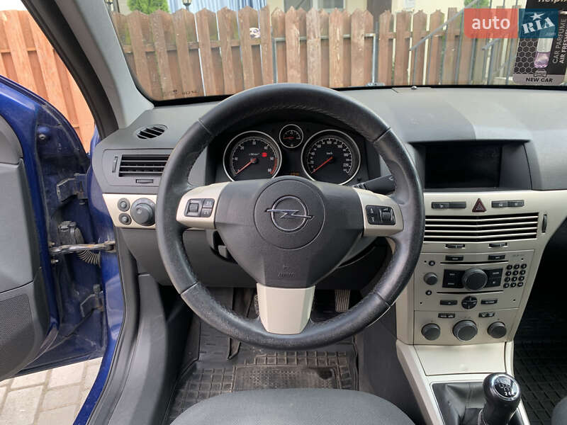 Универсал Opel Astra 2007 в Дублянах