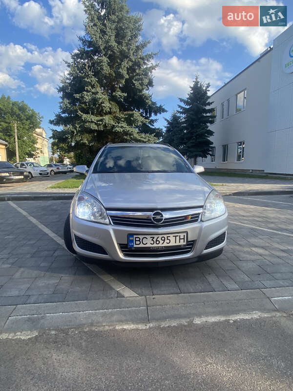 Универсал Opel Astra 2007 в 
