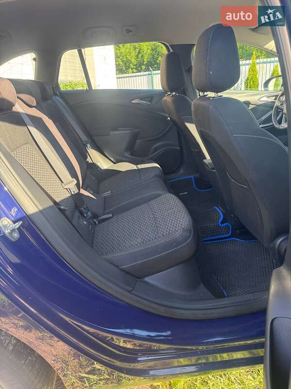 Универсал Opel Astra 2016 в Борисполе